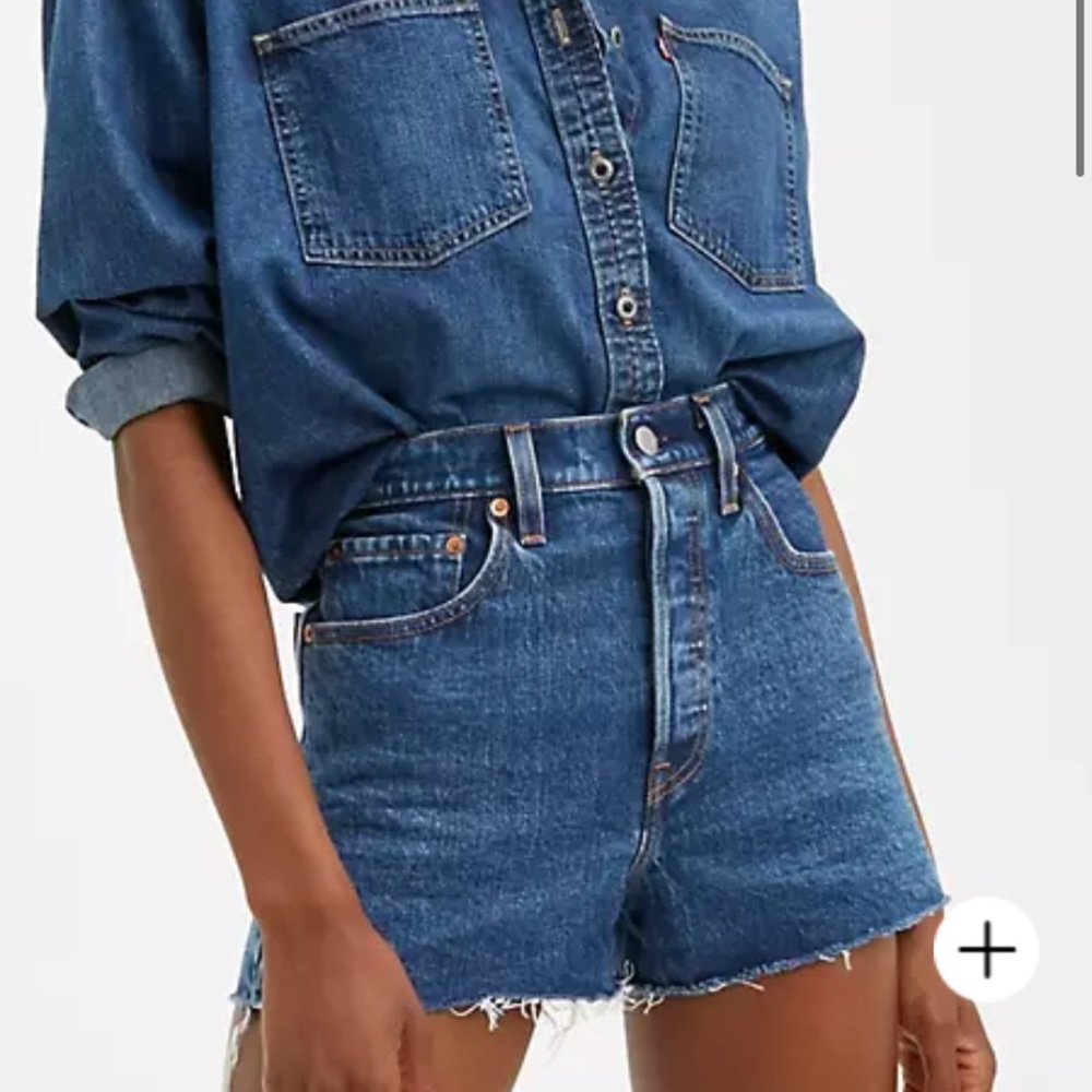 NWT Levi’s Ribcage Shorts